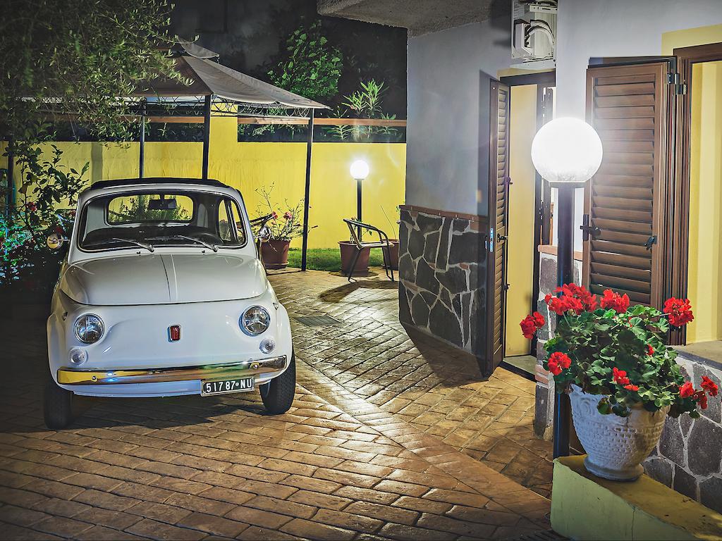 Bed And Breakfast Ichnos Cala Gonone Exterior foto