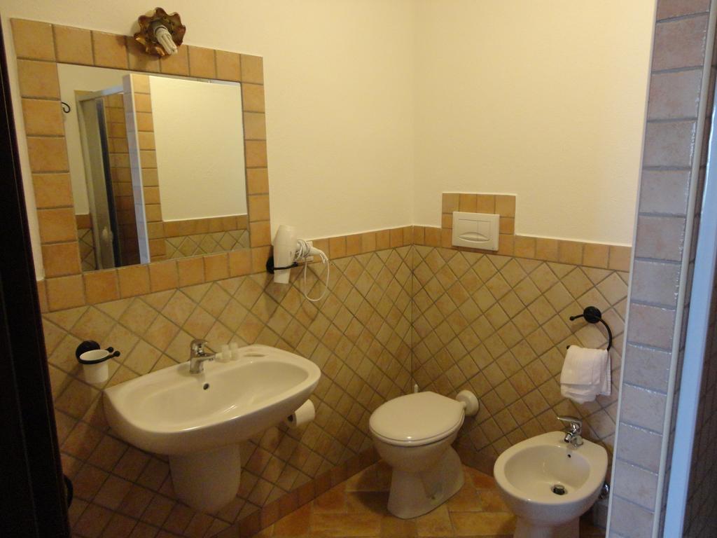 Bed And Breakfast Ichnos Cala Gonone Exterior foto